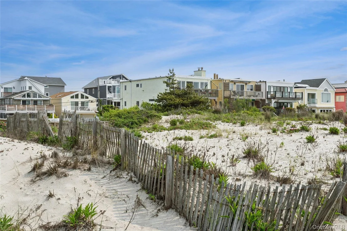 Photo of 931 Oceanfront Street