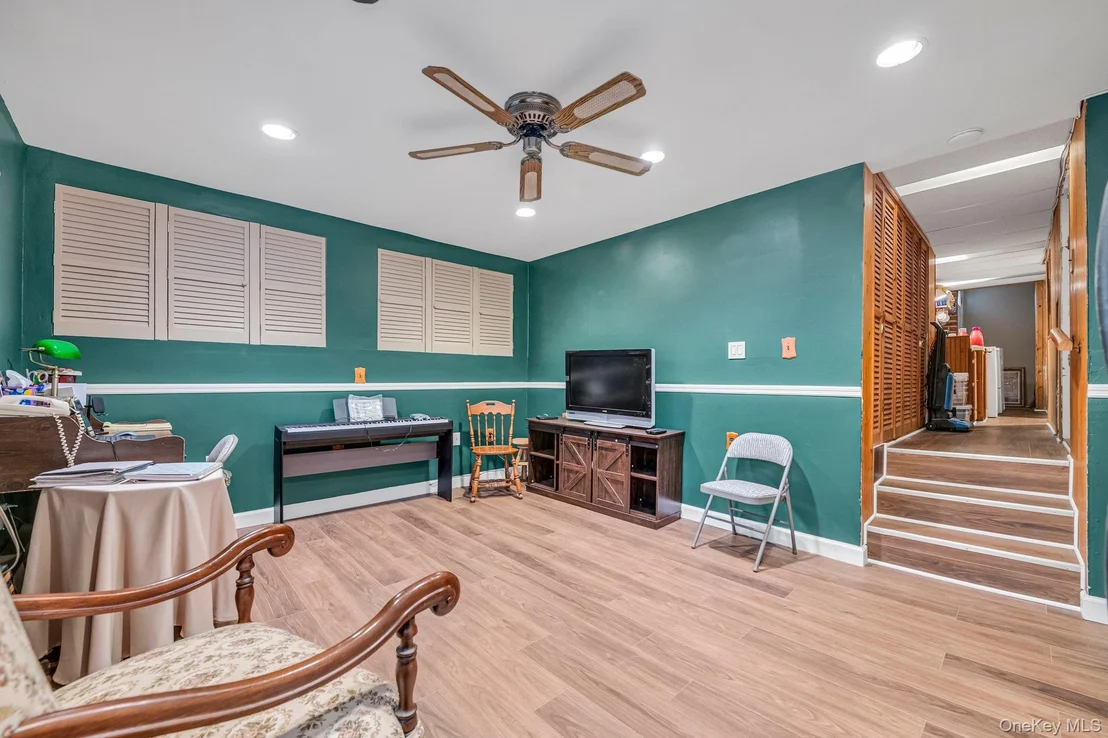 Photo of 1019 Vincent Avenue