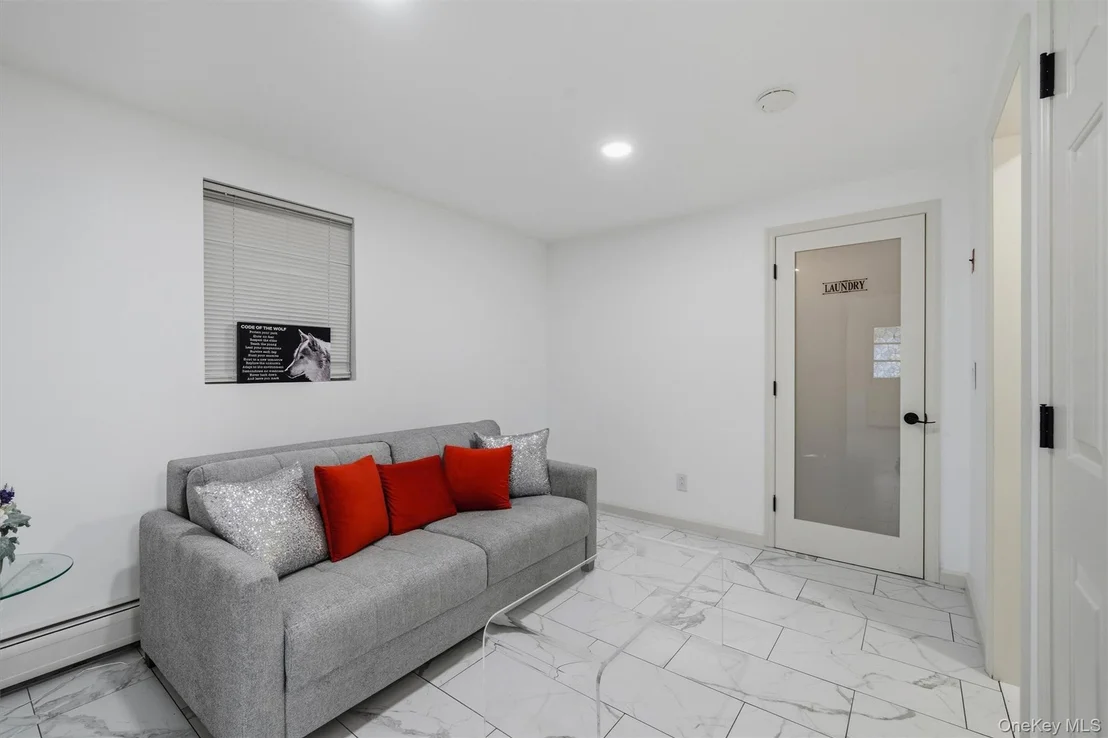Photo of 412 Laroe Road