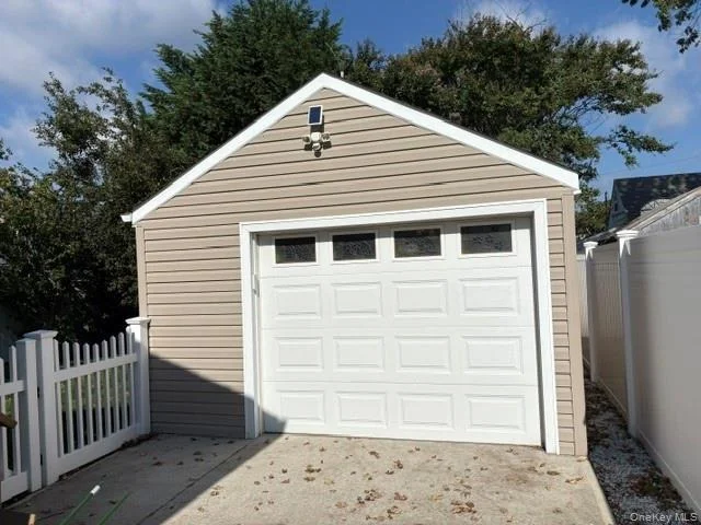Photo of 931 Hayes Street
