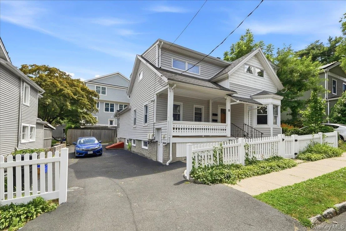 Photo of 86 Maple Street