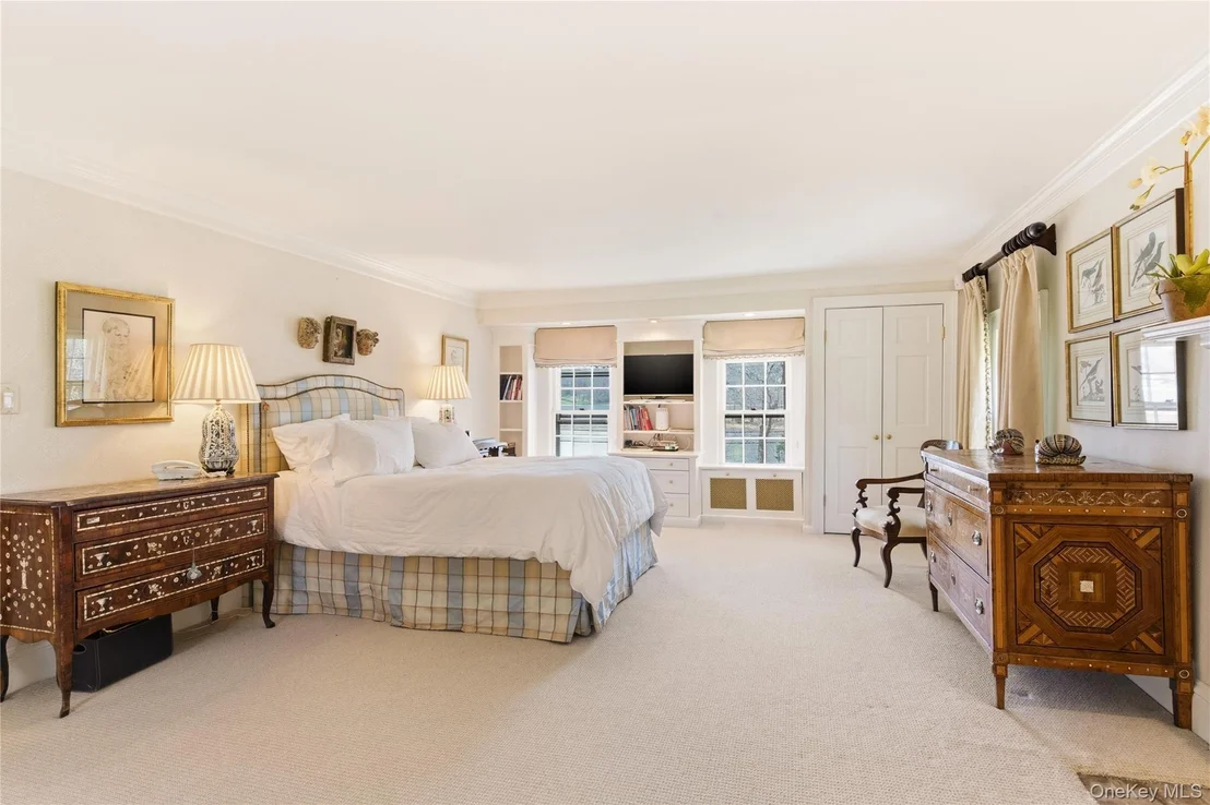 Photo of 80 Shore Road