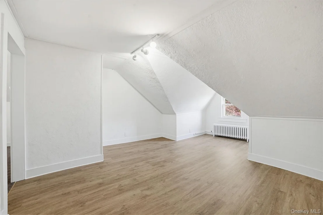 Photo of 42 Beverly Road