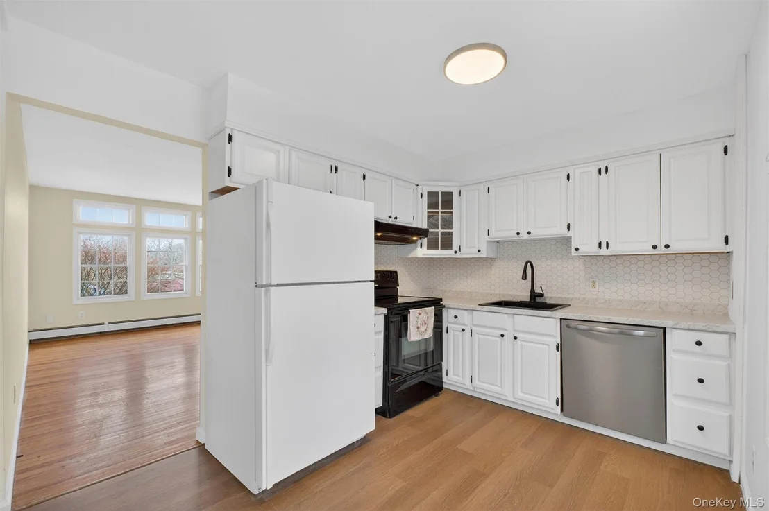 Photo of 19 Cayuga Drive