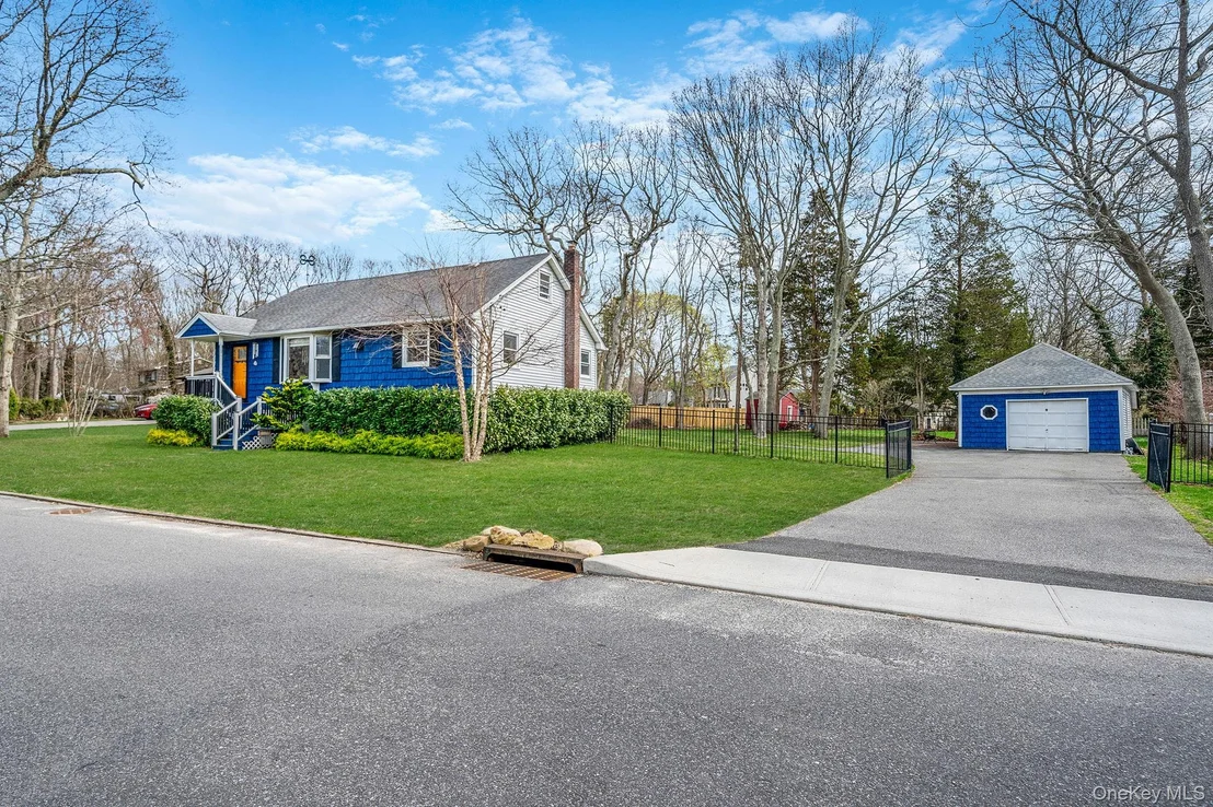 Photo of 30 Erving Avenue