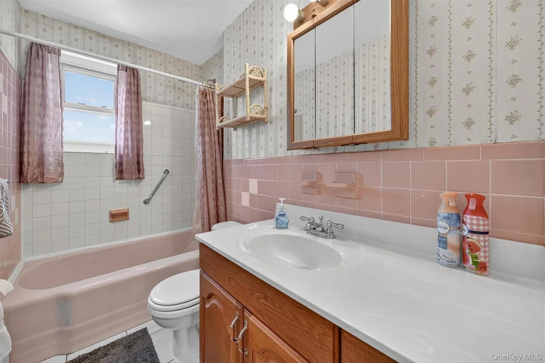 Photo of 283 Calhoun Avenue