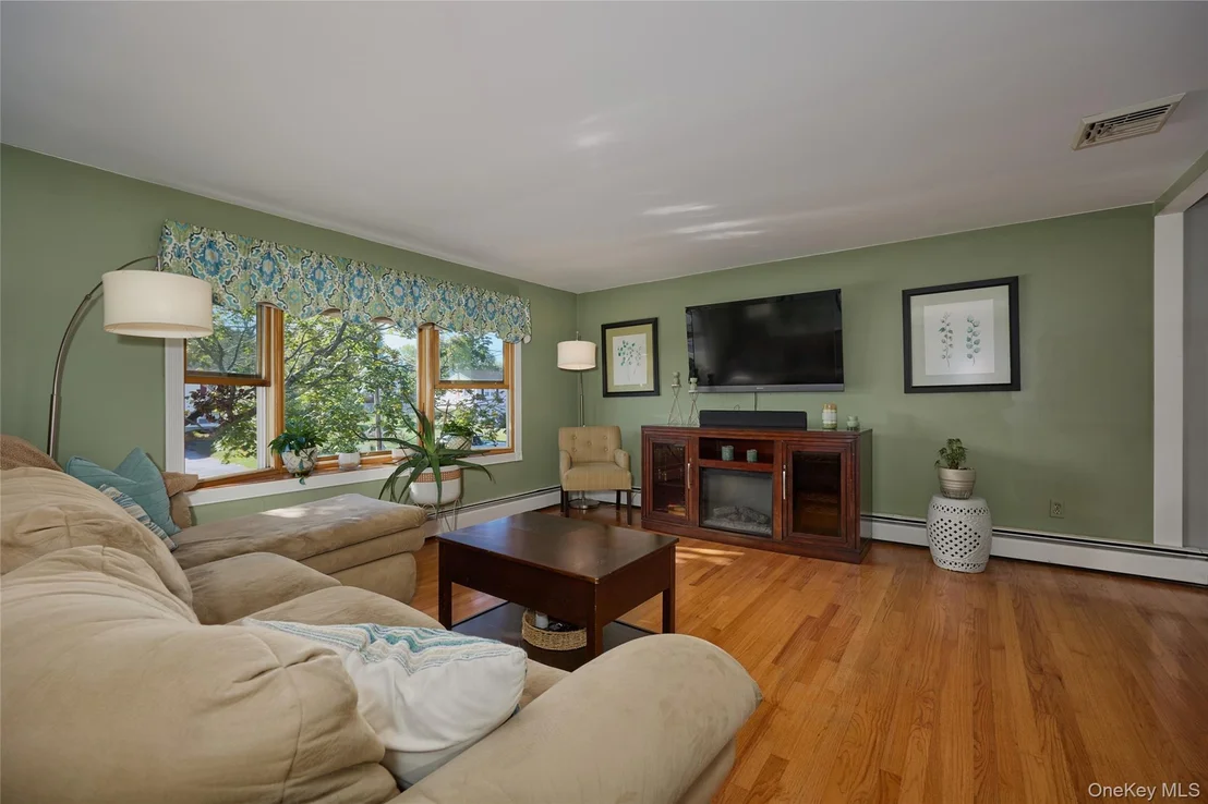 Photo of 26 Scott Drive