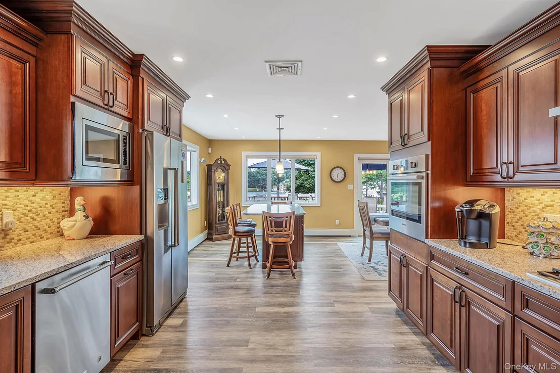 Photo of 131 Crystal Beach Boulevard