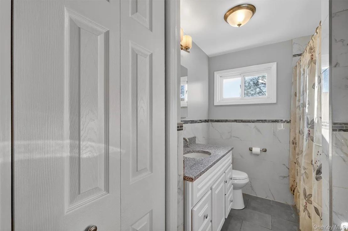 Photo of 725 Logan Avenue