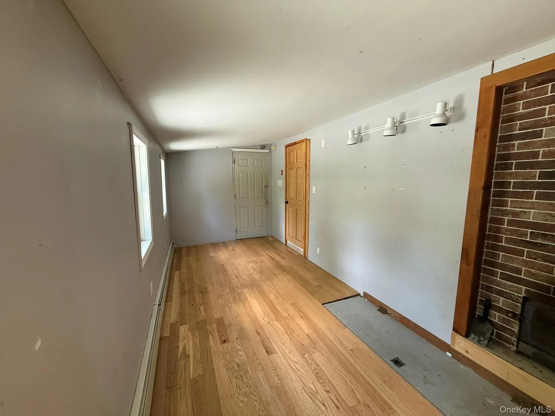 Photo of 25 Gloria Trail