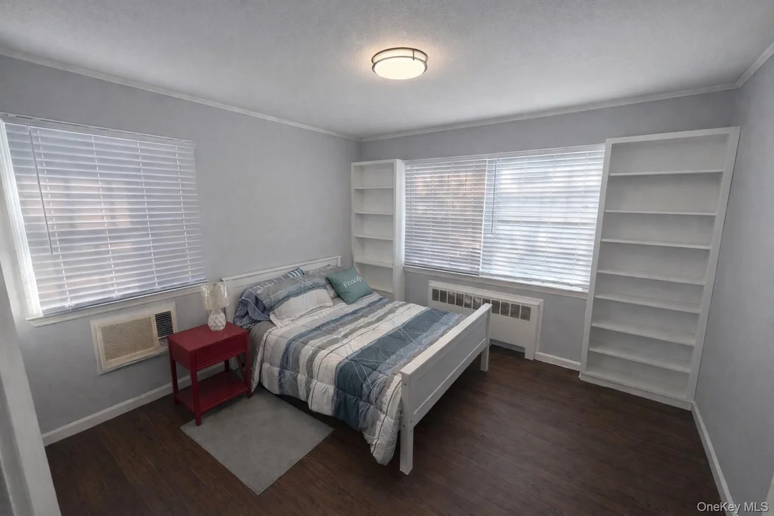 Photo of 892 Lilac Drive