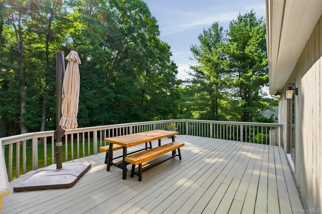 Photo of 259 Peaceable Hill Road
