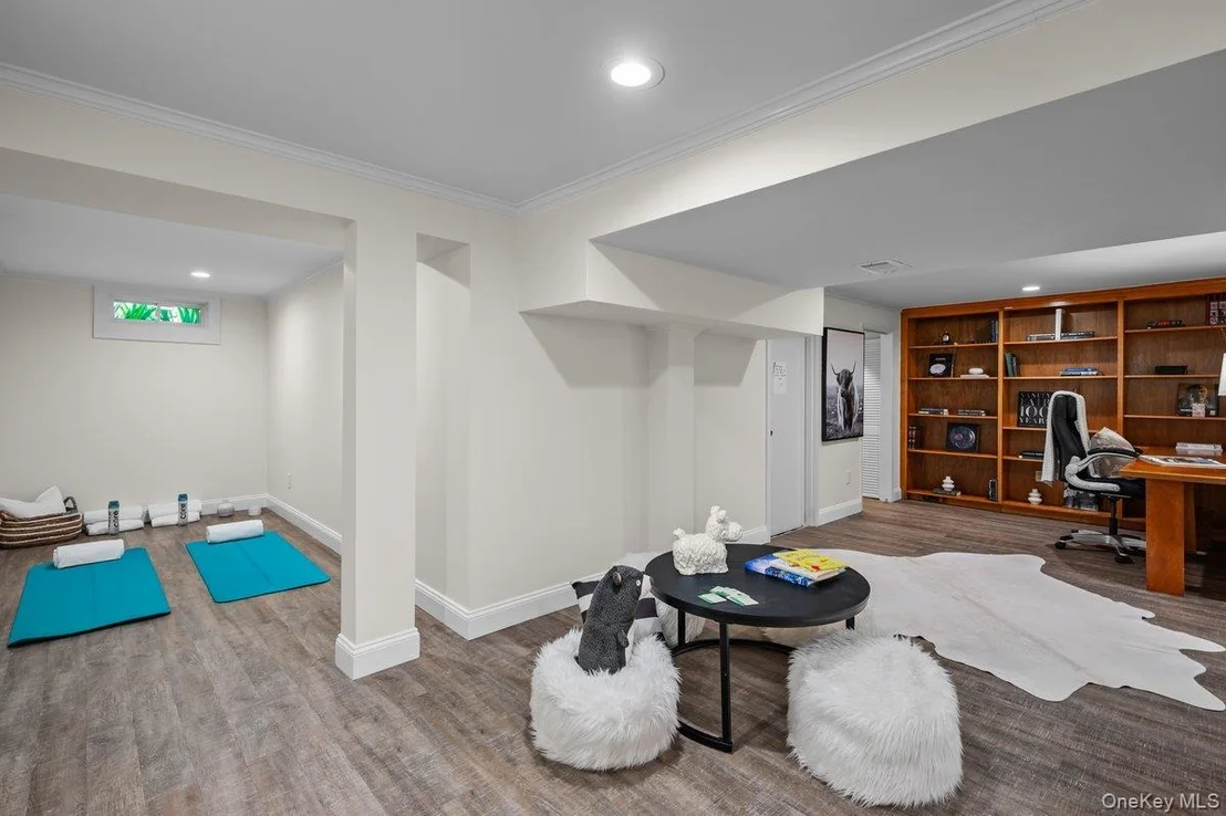 Photo of 64 Bradford Avenue
