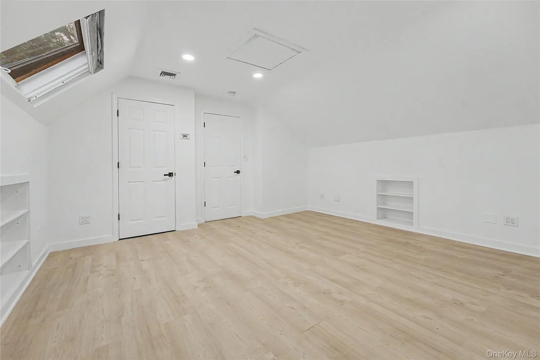Photo of 6 Regal Lane