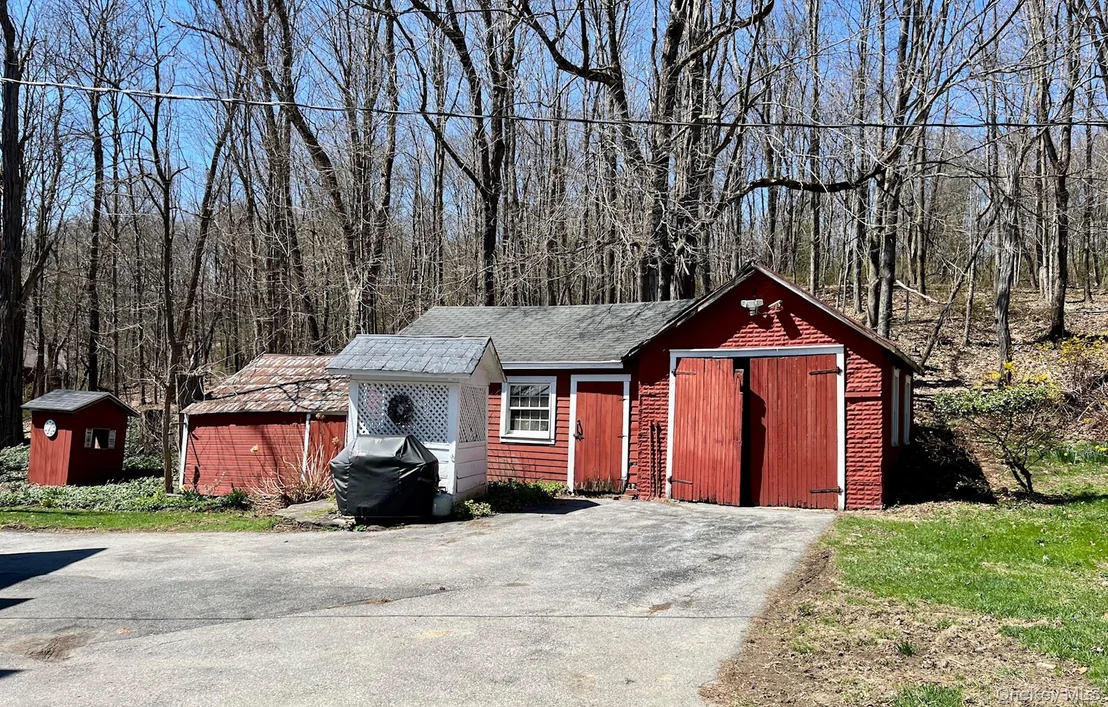 Photo of 819 Van Wagner Road