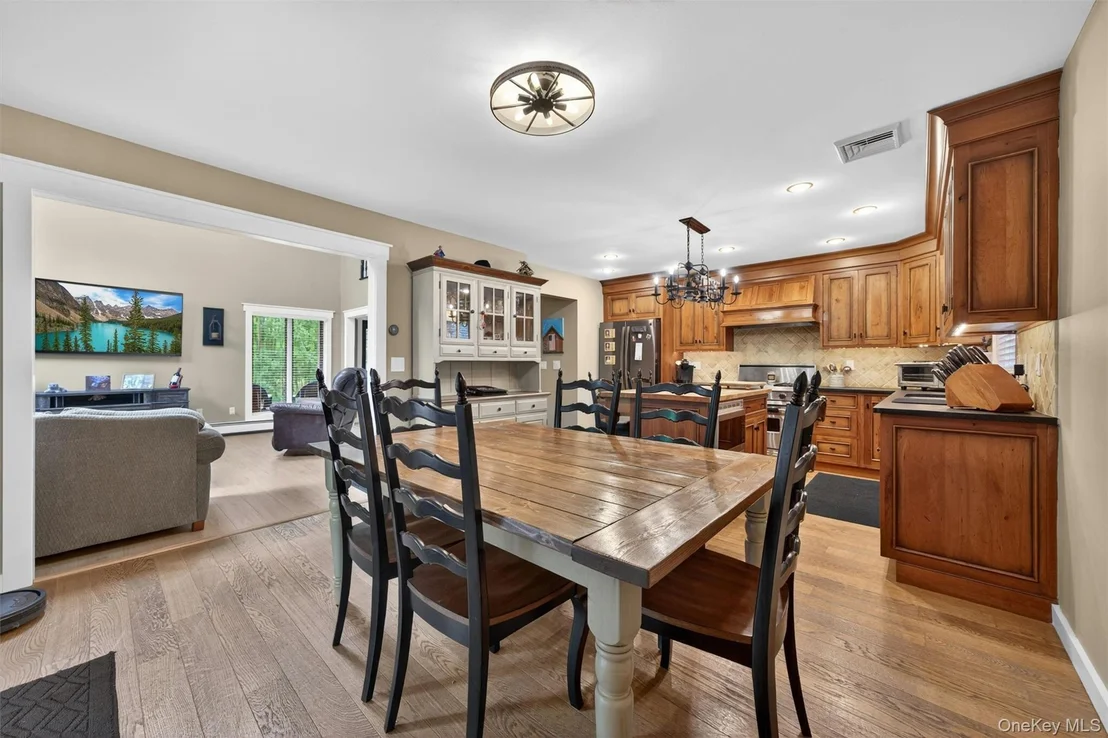 Photo of 233 Hill Road