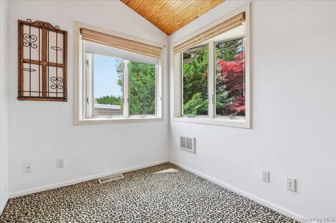 Photo of 15 Seneca Place