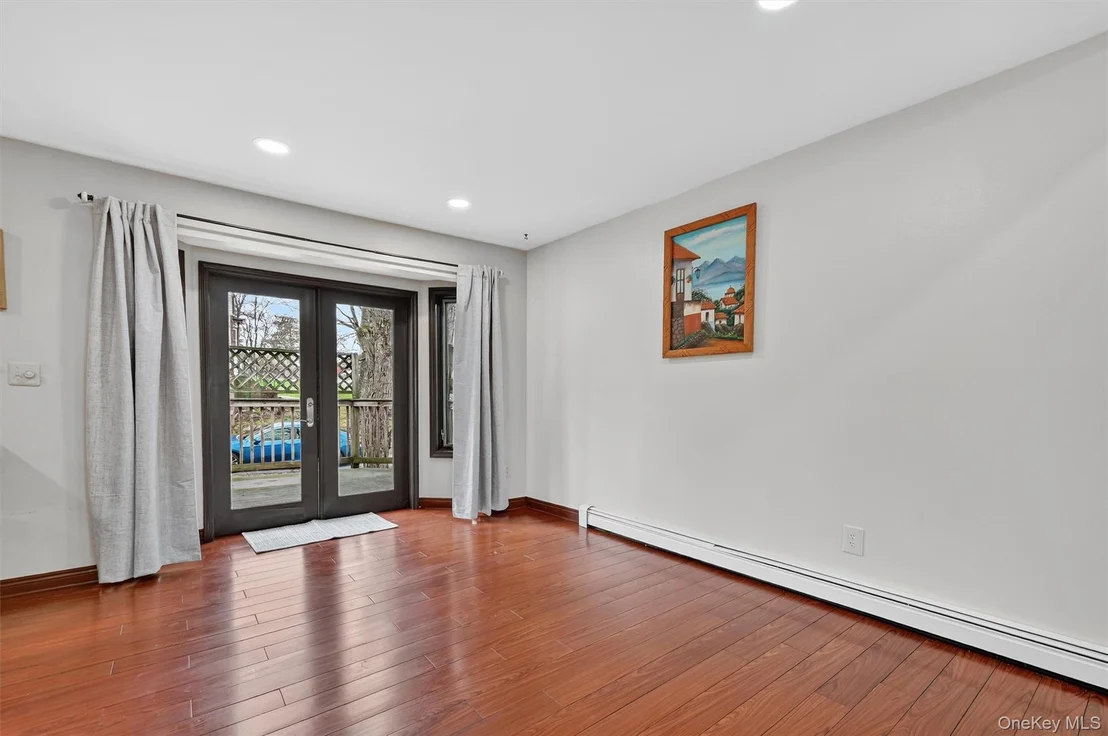Photo of 22 Cambridge Circle