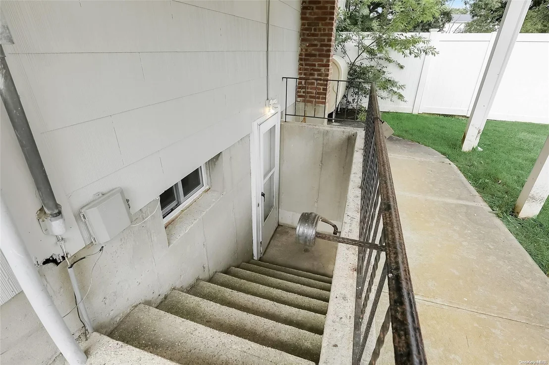 Photo of 16 Redlef Street