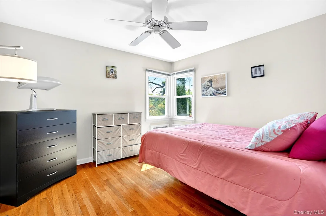 Photo of 25 Hillside Avenue