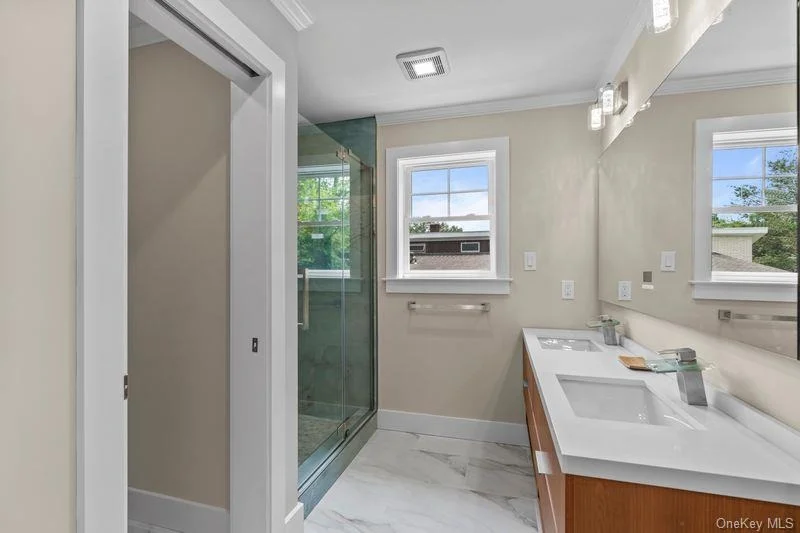 Photo of 105 Valley Road