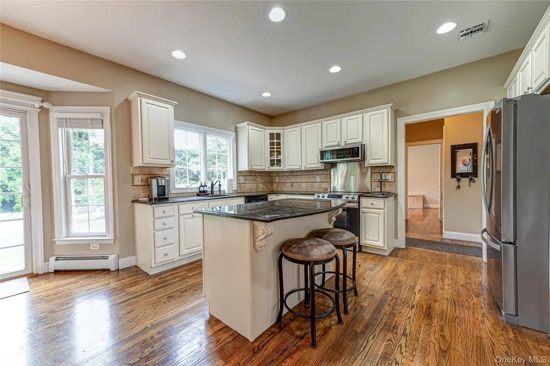 Photo of 61 Hillside Avenue