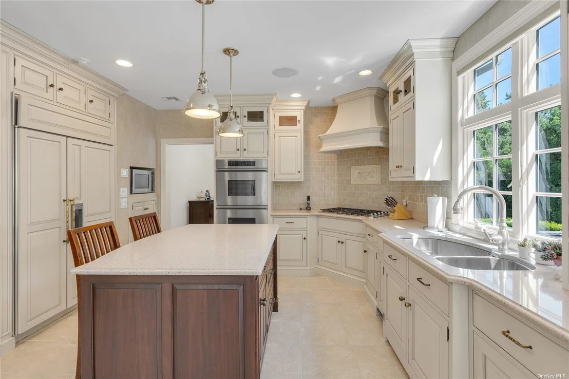 Photo of 7 Pine Ridge Drive