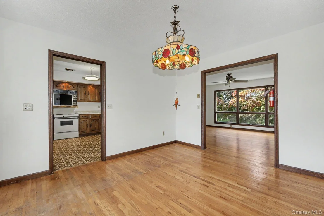 Photo of 214 Starr Ridge Road