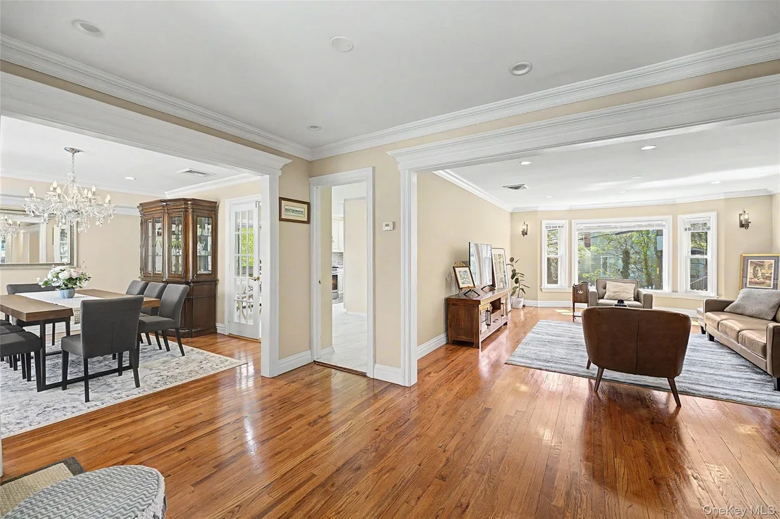 Photo of 31 Edgemere Drive