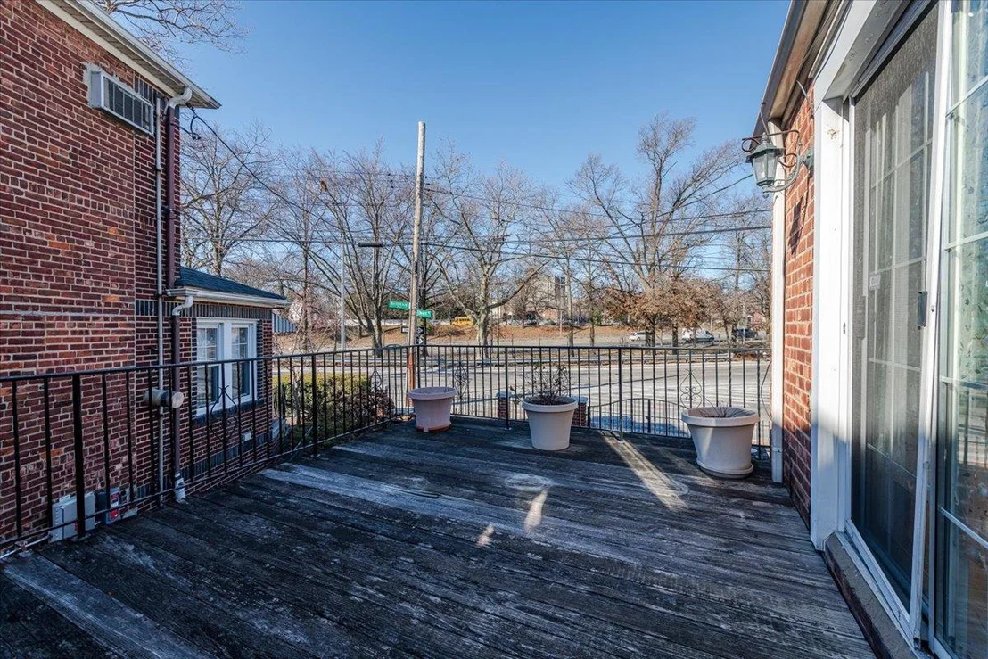 Photo of 1454 Dwight Place