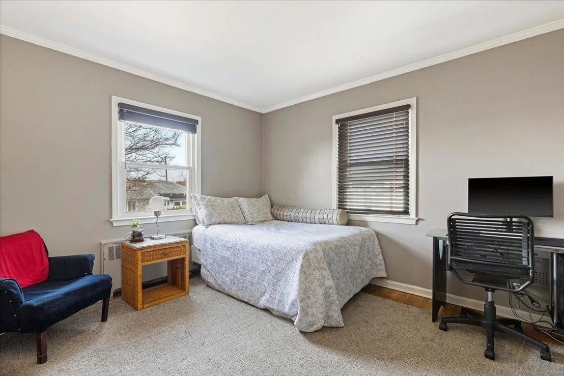 Photo of 79 Algonquin Road