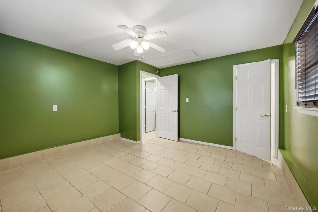 Photo of 36 Edgewater Drive