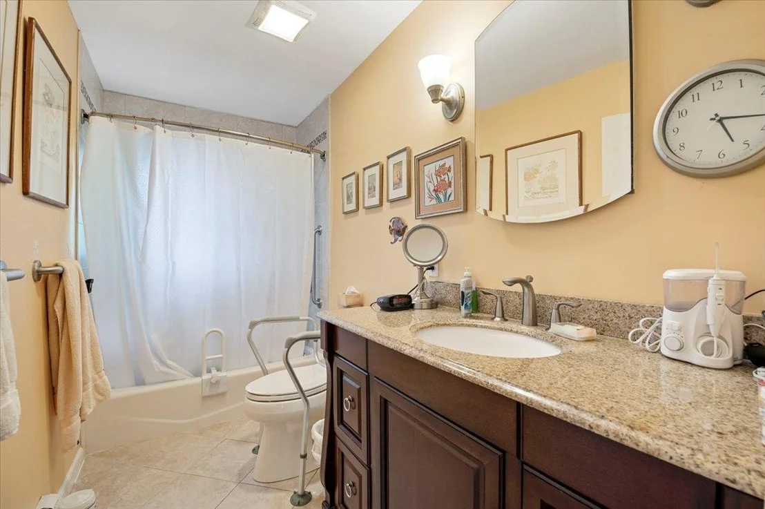 Photo of 7 Knoll Lane
