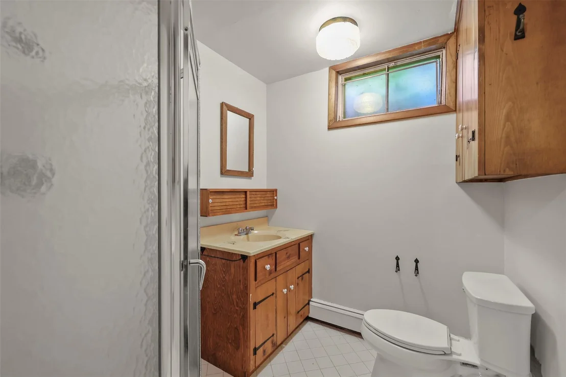 Photo of 1122 Lake View Road