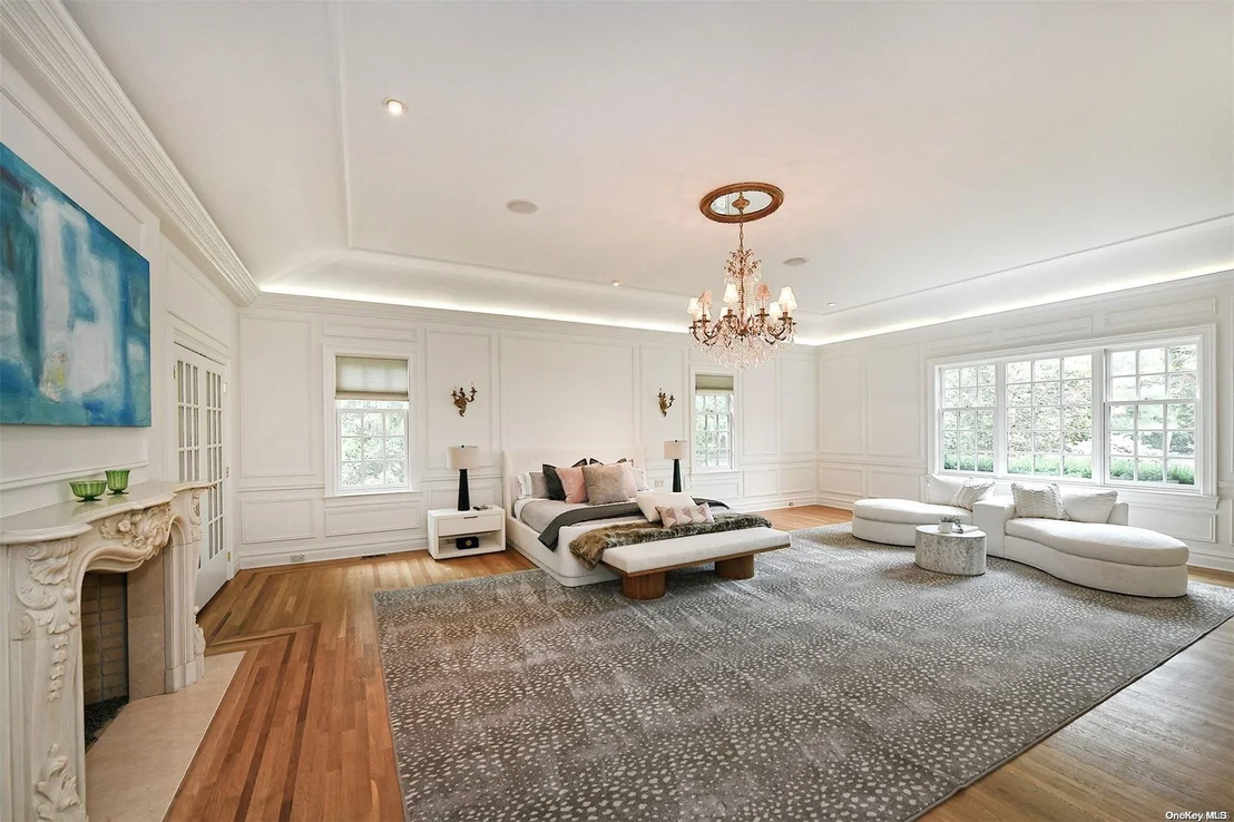 Photo of 9 Colonial Drive