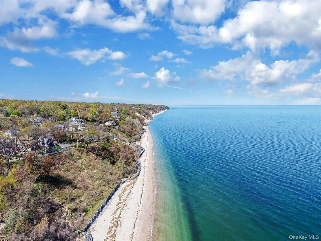 Photo of 77 Nautilus Drive