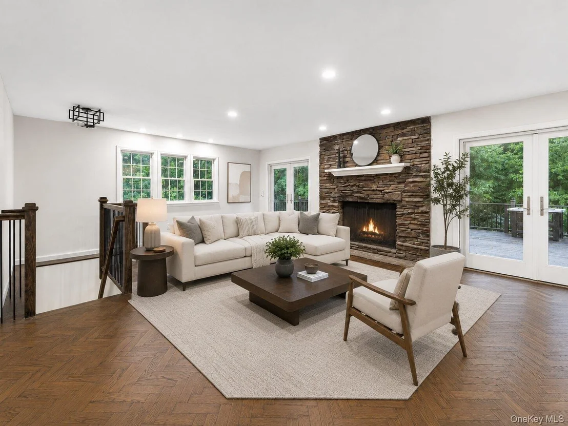Photo of 17 Ridge Way