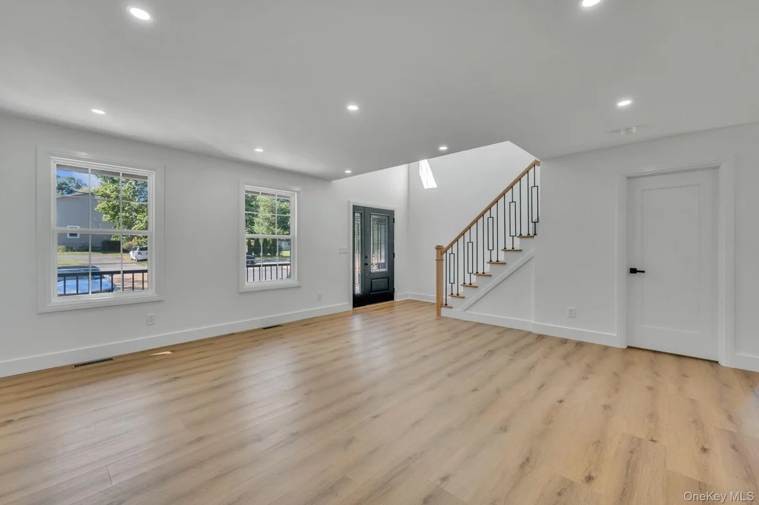 Photo of 39 Lakeview Drive
