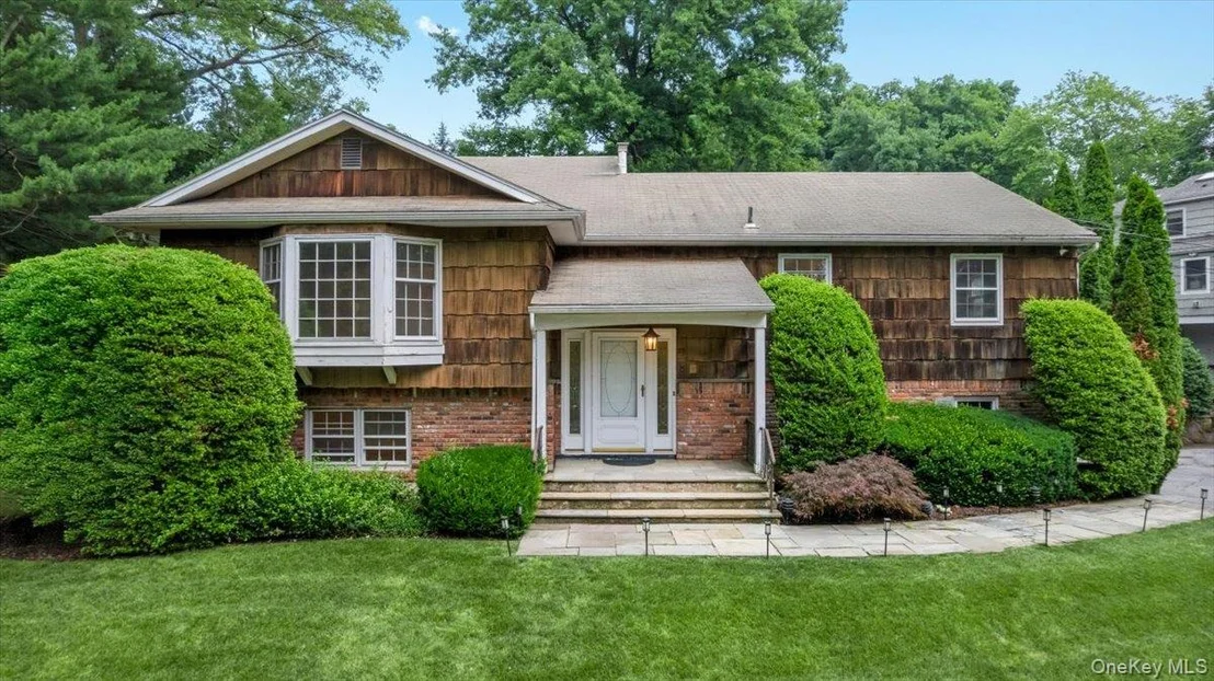 Photo of 35 Pinehurst Drive