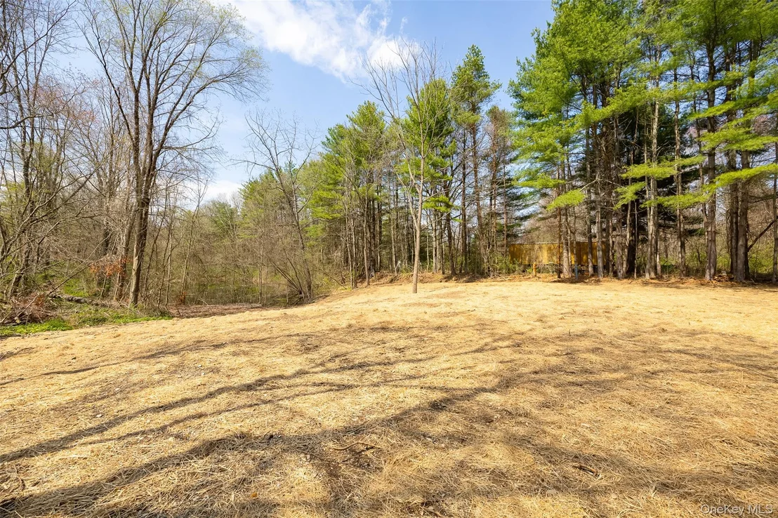 Photo of 7 Eckelman Drive