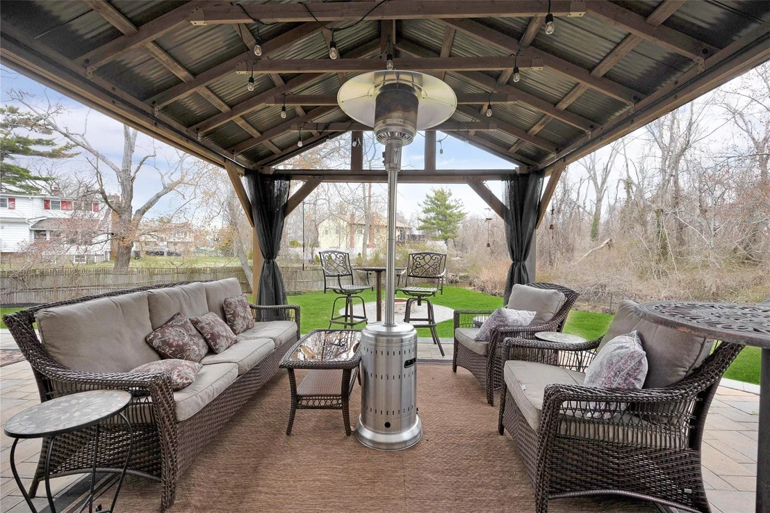 Photo of 4 Brooktree Circle