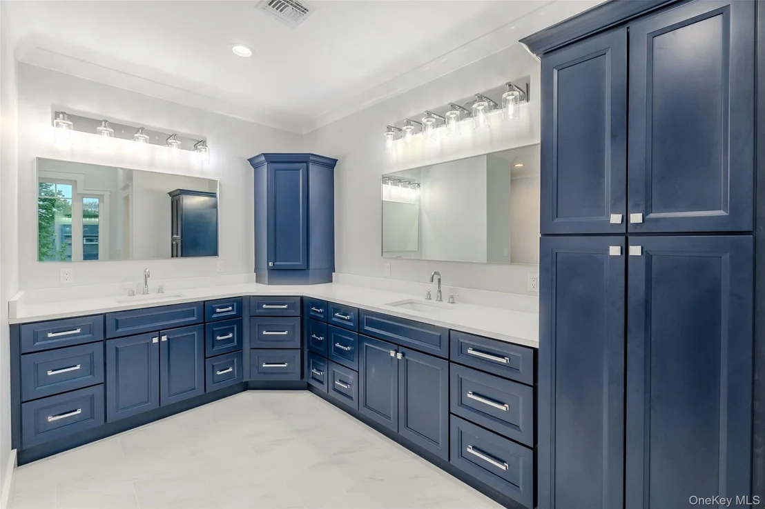 Photo of 72 Grandview Drive
