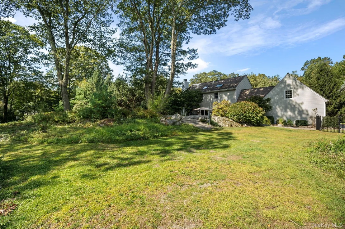 Photo of 6 Ridge Circle