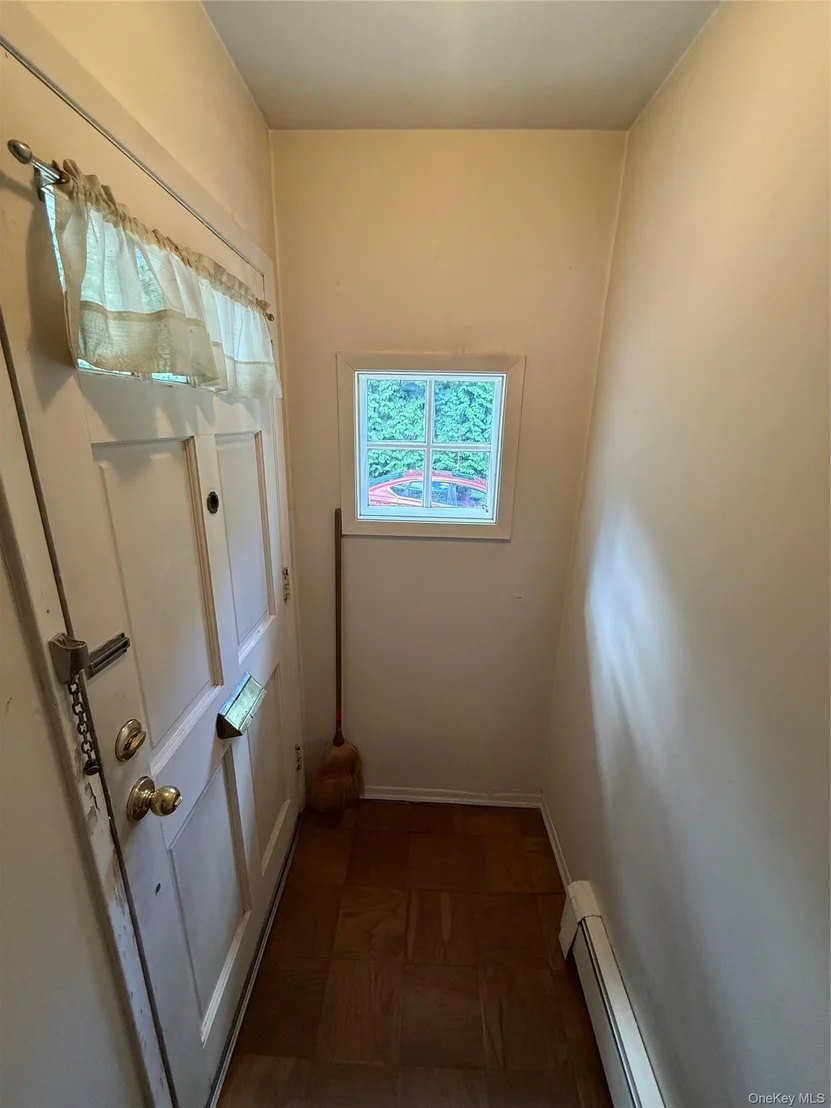 Photo of Unit 7D4 at 1840 Crompond Road