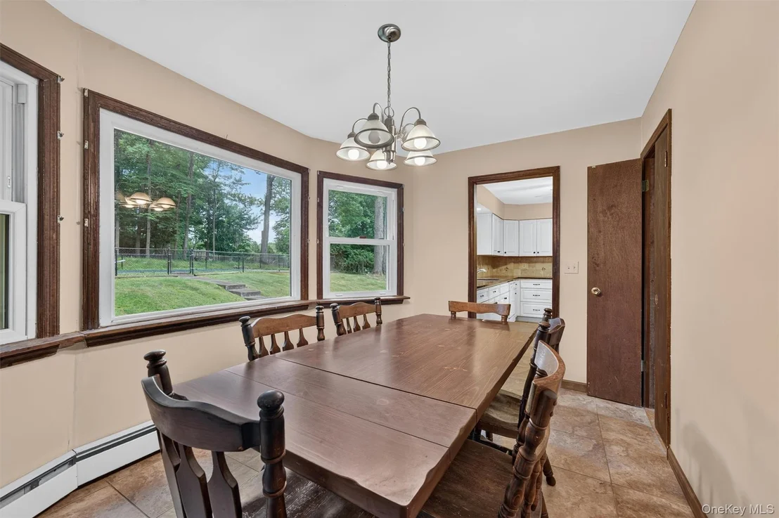 Photo of 33 Winchester Drive
