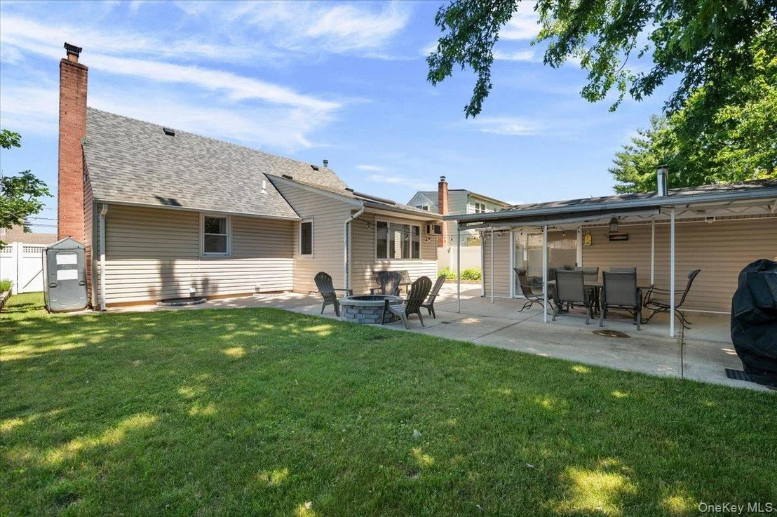 Photo of 1882 Byrd Drive