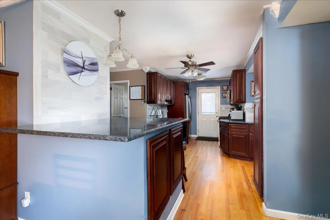 Photo of 11 Adelphi Road