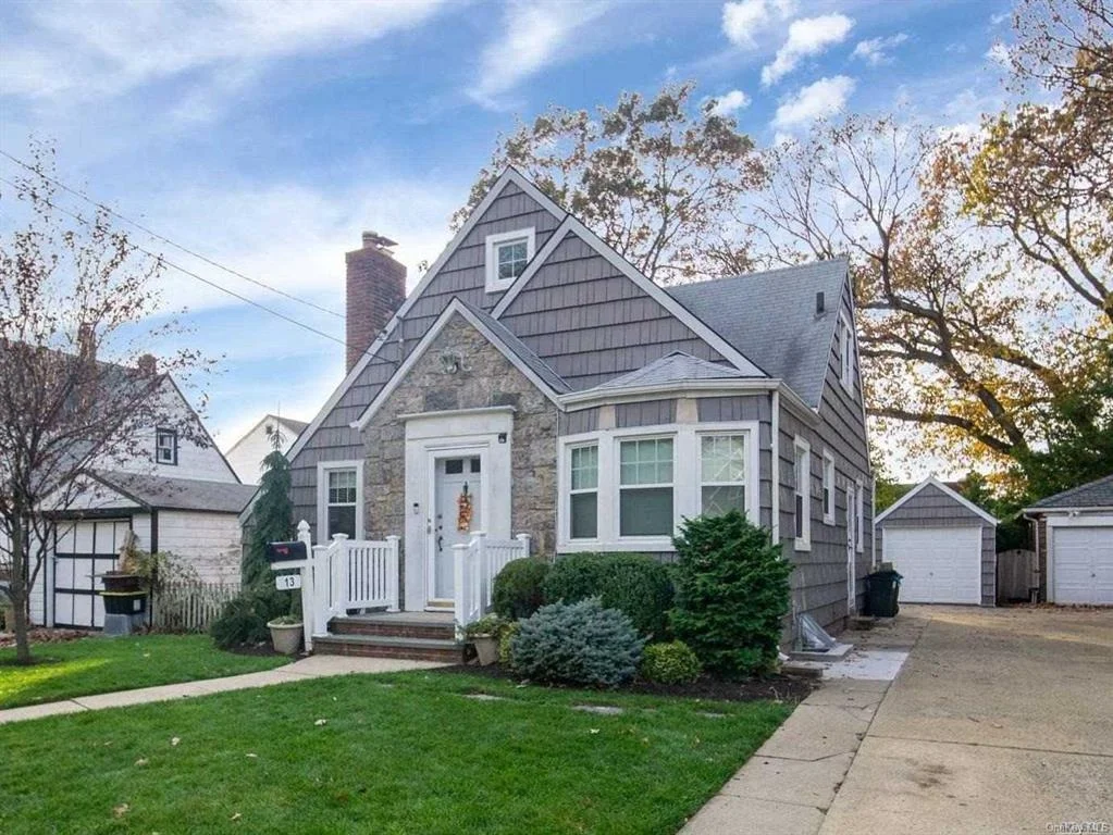 Photo of 13 Parkview