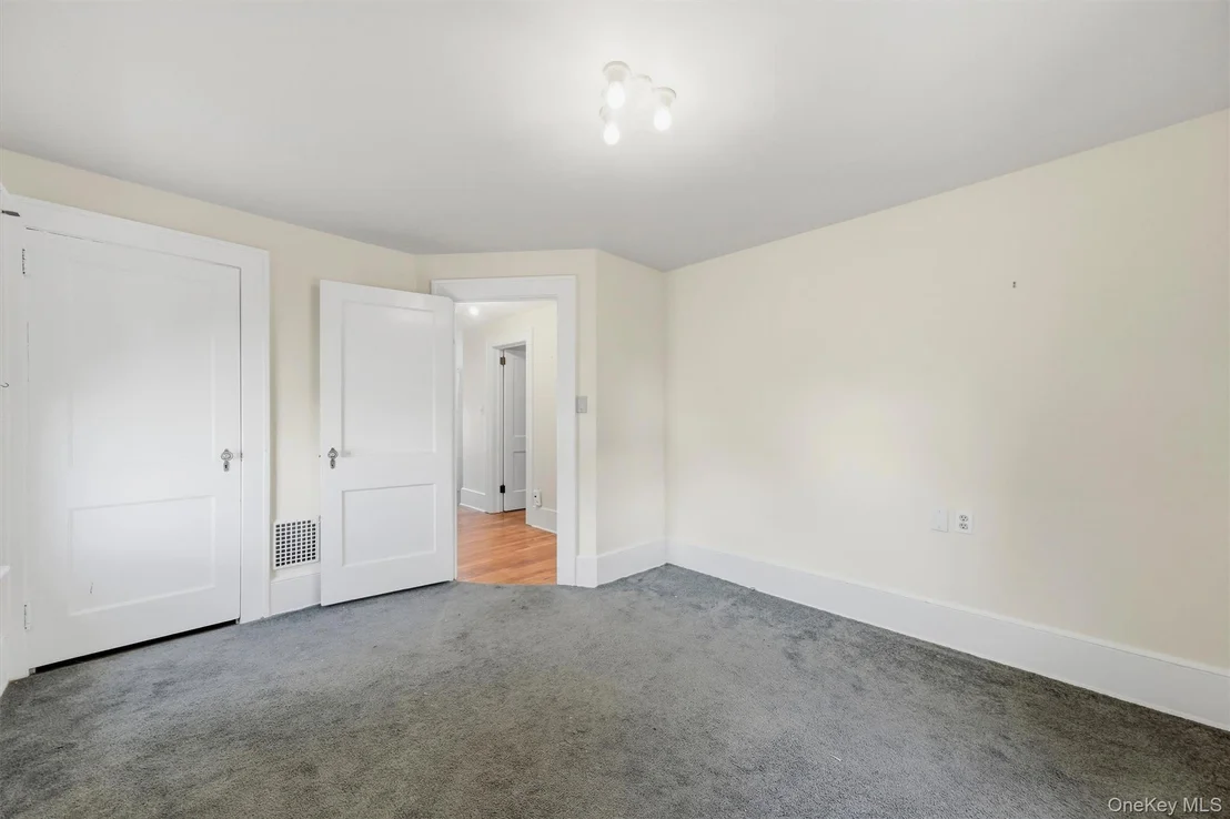 Photo of 14 Spoor Avenue