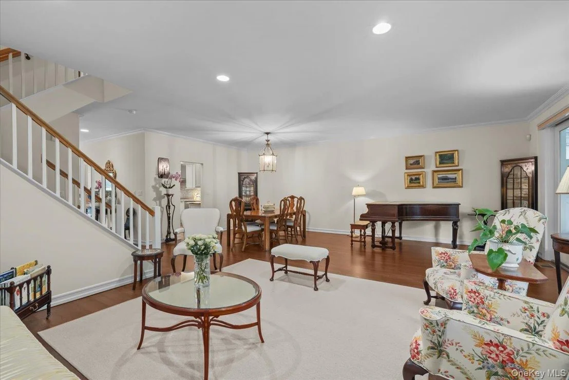 Photo of 18 Brookview Drive